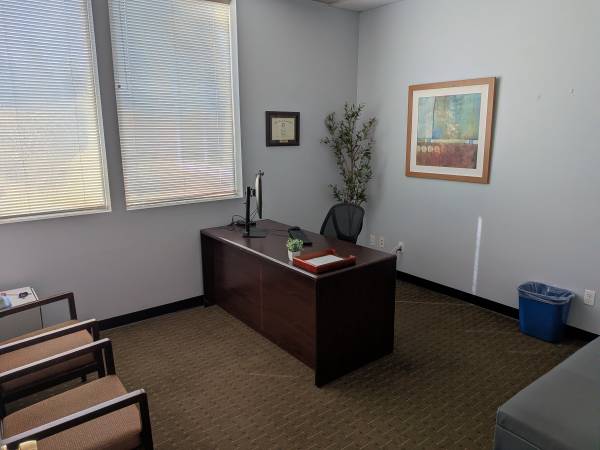 $90 / 1000ft2 - Flexible Therapy/Chiropractic/Professional Suites – Furnished Rooms (Bonney Lake)