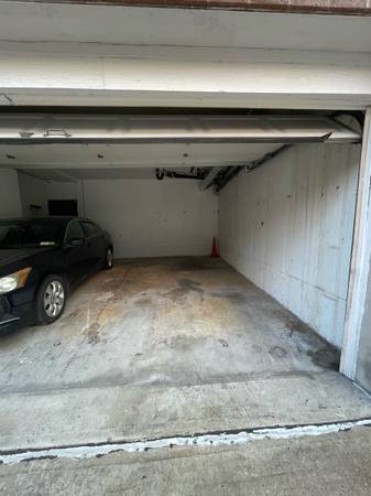 Indoor Parking Space Available In Astoria

$320

                        Astoria