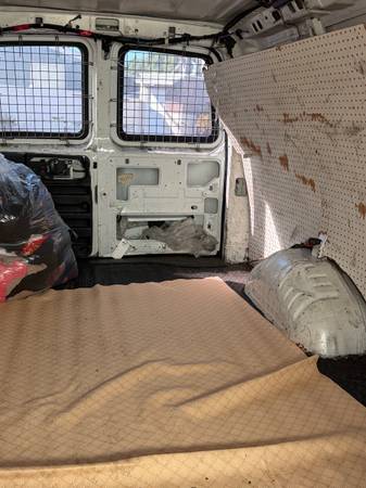 2004 Chevrolet Express 2500 - Photo 7