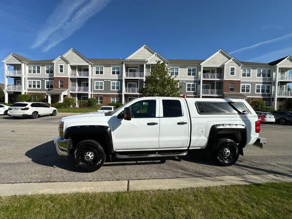 2015 CHEVROLET SILVERADO 2500 - $12,00063618732919681122