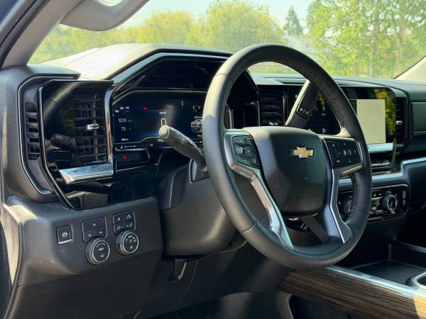2025 Chevrolet Silverado 2500HD LT - Photo 13