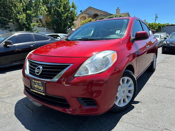 2013 Nissan Versa 1.6 SV - $4,99563469616430723120