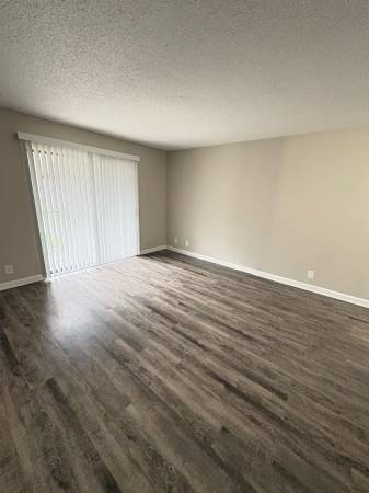 $1,125 / 1br - 630ft2 - 🏃‍♂️💨 ¡Date prisa! — ¡$300 de descuento al mudarte! Pocas plazas, vibras ilimitadas (Nashville)63673267834627123