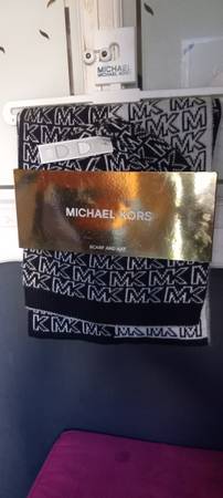 Michael Kors Scarf and Reversible Hat 1