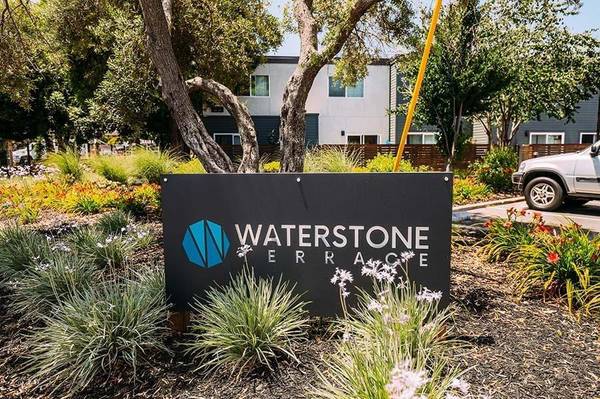$1,988 / 1br - 504ft2 - Rare Opportunity: Spacious 1 BR Townhomes Near Waterfront (Near Benicia Waterfront and a short walk to vibrant dow)63880131629697122