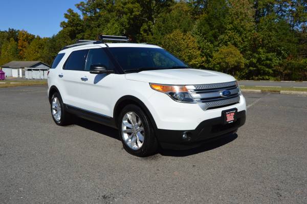 2013 Ford EXPLORER XLT AWD LOW MILES 3RD ROW SEATS - $10,499 (MANASSAS)63616327614723122
