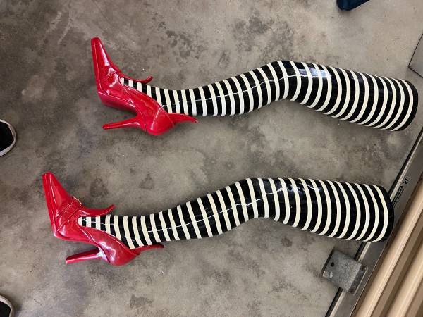 Solid Witch's Legs Halloween Decoration 1
