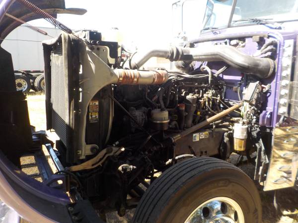 2015 PETERBILT 389 - $67,500 (Albany)63442650261889123