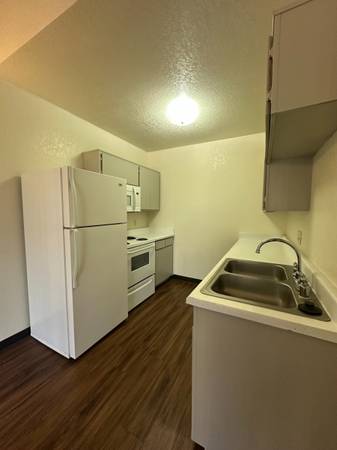 $750 / 1br - 471ft2 - Look & Lease Specials! Plus Free Rent! Waived Fees! (sierra vista)63796232989185122