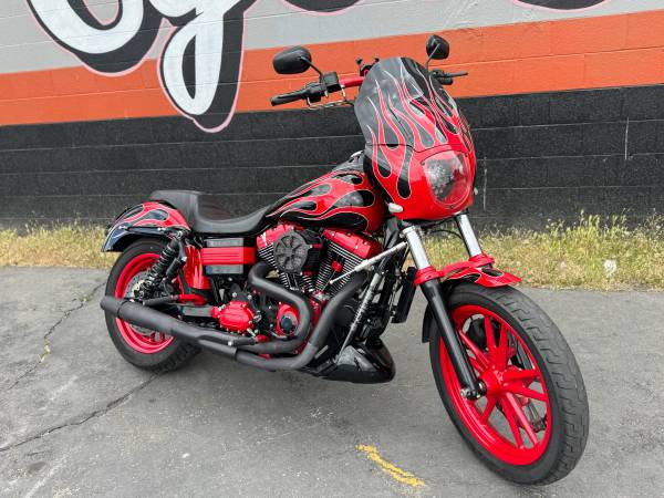 2007 Harley Davidson Dyna FXDB 1
