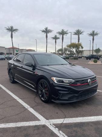2019 Volkswagen Jetta-GLI 1