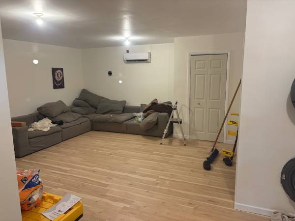 $800 / 1br - Finished basement space (Leicester)64029208517249120