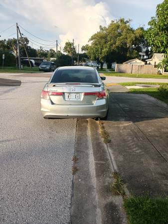 2011 HONDA ACCORD SPECIAL EDITION - $5,600 (st petersburg fl)63443361782787123