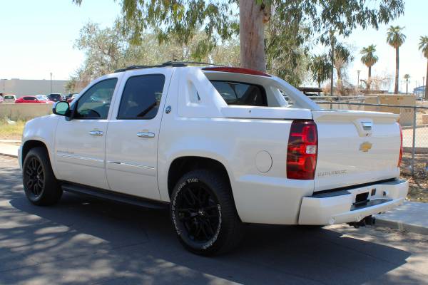 2013 Chevrolet Avalanche Crew Cab LTZ 4X4 💲PAGOS DISPONIBLES💲 FINANCIACIÓN - $10,000 (PHOENIX)63470597117057123