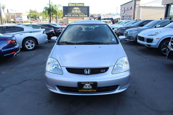 2003 Honda Civic Si Hatchback photo 3