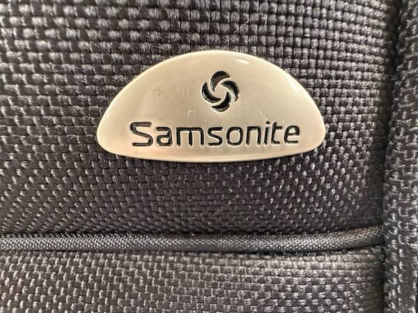 Samsonite Wheeled Business Case for Laptop 1