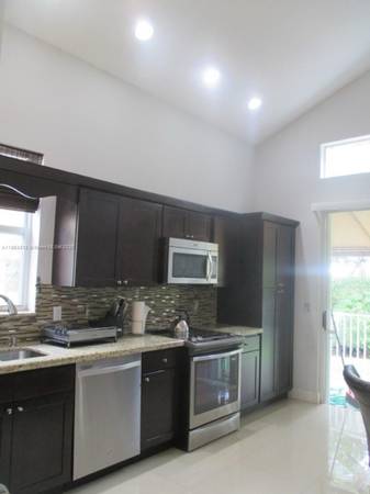 $3,900 / 3br - House for rent 3/3 (Pembroke Pines)63825131265537121