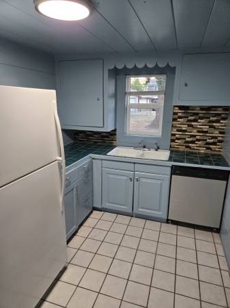 $1,899 / 3br - 3 Bed, 1 Bath, Free Applications, Pet Friendly, New Paint (Lebanon)63851667268099122