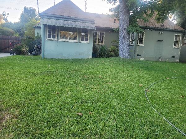$1400.00 / 1br - 230ft2 - Garage loft63857622818051124