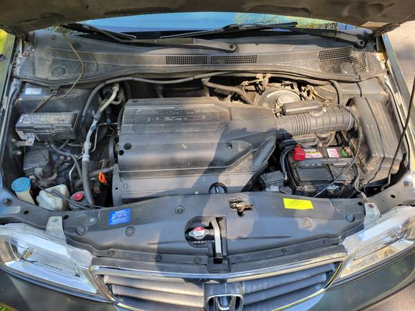 2004 Honda Odyssey - Muy bueno - 257 mil millas - $3.999 (Kenosha)63470431119873124