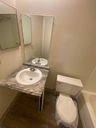 $1,375 / 3br - Start Fresh Here! (Taylor)63926726930307124