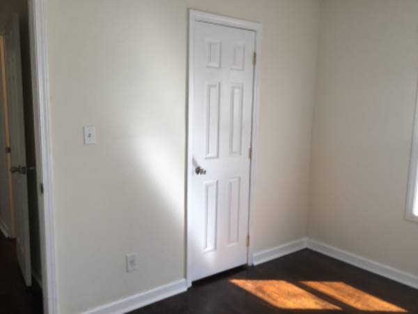 $1100.00 / 2br - 750ft2 - Milligan house63858767247363122