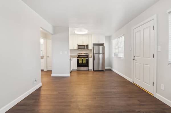 $2,056 / 1br - 480ft2 - Comunidad cerrada, ubicada en Hayward, 1 habitación (hayward / castro valley)63667994858241120