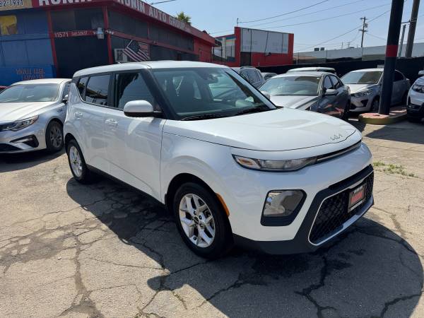2022 Kia Soul LX. BLANCO. - $11,499 (Sun Valley, CA)63470893235459122