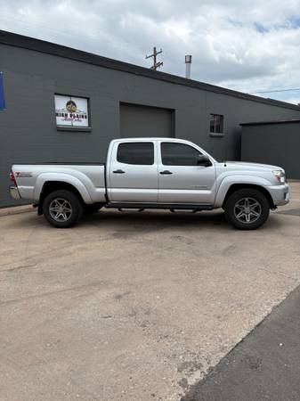 2013 Toyota Tacoma 4x4 - $19,500 (Englewood)63620035160321121