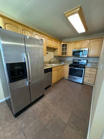 $2,500 / 2br - 2 Bedroom, 2 Bath Downstairs Condo in Fallbrook for $2500 (Fallbrook)63865932146433123
