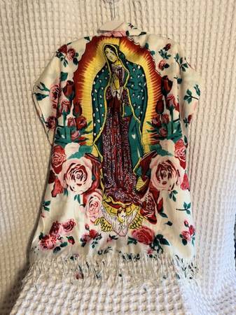Virgin de Guadalupe Mexican Bright Shawl w/Tassels. 1