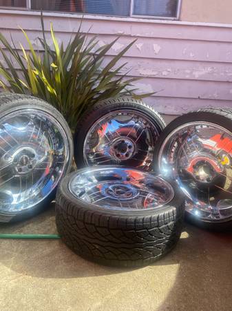 22”/245 Tires with Rims 1