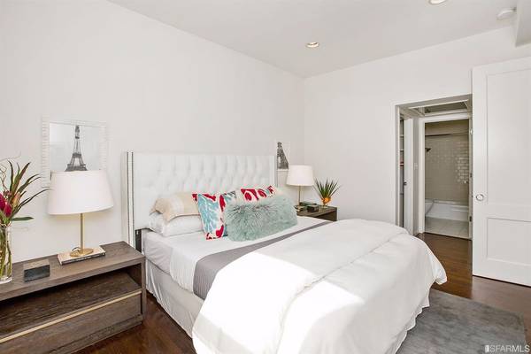 $150 / 3br - 1820ft2 - renovated charming flat (San Francisco, CA)63946671044610124