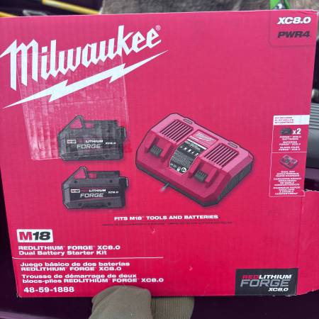 Milwaukee m18 xc8.0 1