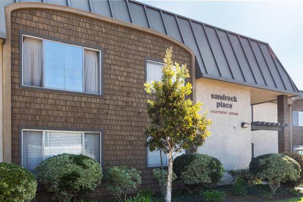 $1,995 / 1br - 🍁ESPECIALES DE OTOÑO!! ¡PRIMER MES GRATIS!! ¡$1000 DE DESCUENTO EN EL SEGUNDO MES!!🍁 (San Diego)63865816024193124