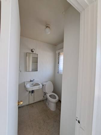 $1,325 / 1br - Ground Floor - 1bdrm/1bth apartment unit (McCully)63939397058306124