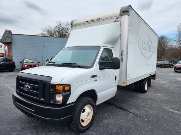2016 Ford Econoline 18' E350 CAMIÓN DE CAJA SUPERDUTY CUTAWAY 🔥🔥🔥 - $14,995 (SCHEREVILLE, IN (35 MINUTOS DE CHICAGO))63494245318913122