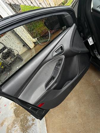 Ford focus 2014 - $6,00063621356299265123