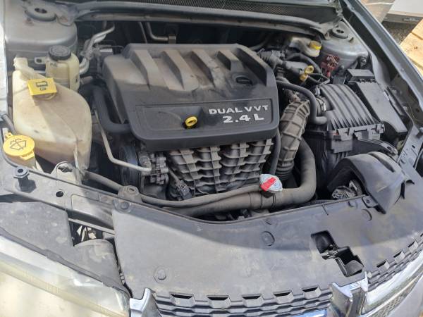 2013 dodge avenger - $3,000 (Golden)63612445842947121