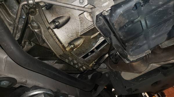 05 Mercedes Benz S430 125989 millas - Fuga de aceite en cárter - $2,500 (Newcastle)63473929703171122