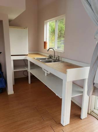 $300 / 198ft2 - Cabaña para Trabajador Hábil (Cabaña para Comerciante de Trabajo en Haiku Permaculture Homestead)63686672516481121