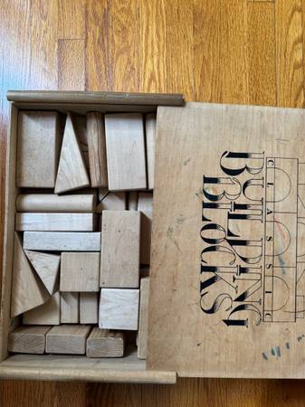 Vintage Maple Hardwood Building Blocks Set 1