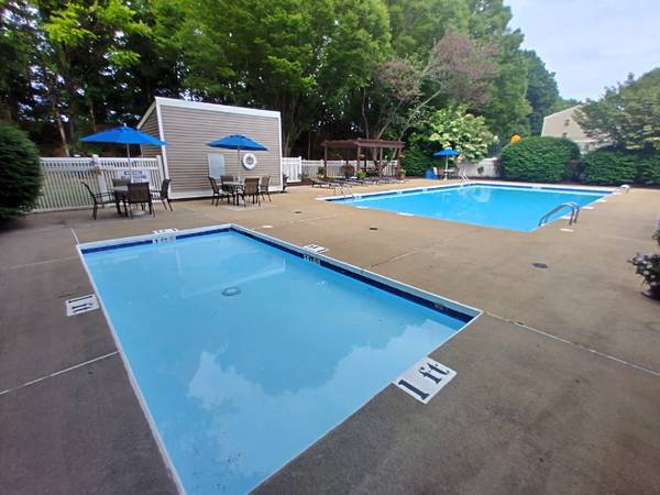 $921.00 / 1br - 672ft2 - Modern 1 Bed, 1 Bath Apartment in Lynchburg, VA - Available Oct 15, 2063851969964801123
