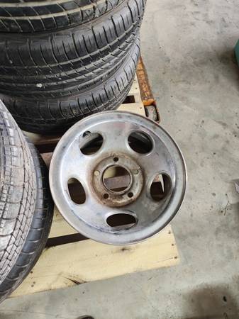 Truck rim 1