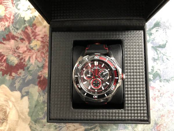 Brand New Men's Tourneau Watch With Picture 1
