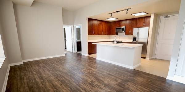 $3,733 / 2br - 1155ft2 - The Market - Open 24 Hours Daily, Off-Street Parking, Free Weights (1127 15th St, Sacramento, CA)63961468105219124