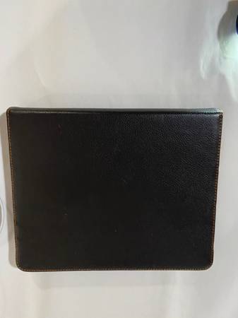 Apple I-Pad With Leather Case - $30 (Lansing)63471091725825124