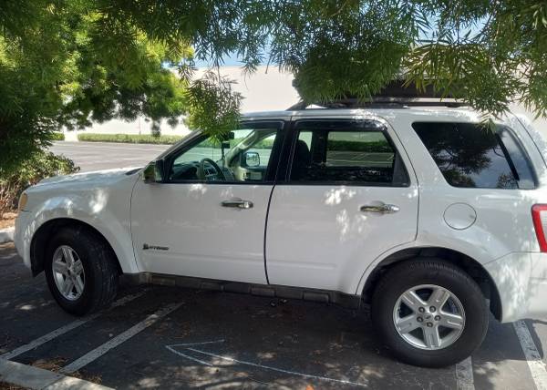 Ford Escape Híbrido: necesita batería híbrida - $4,000 (Vista)63476328048771121