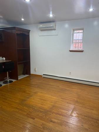 $3,200 / 2br - spacicus 2bedroom for rent (woodside)63689752280579124