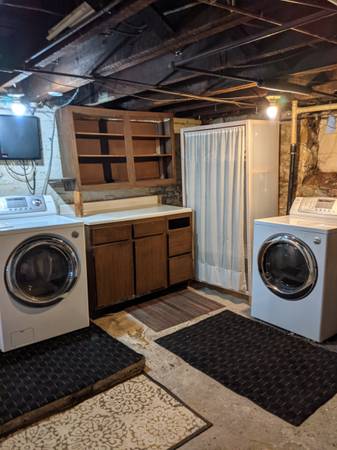 $1,195 / 2br - UPDATED 2 BR HOUSE NEAR CHILDREN'S HOSPITAL (Bloomfield)64013363606273124